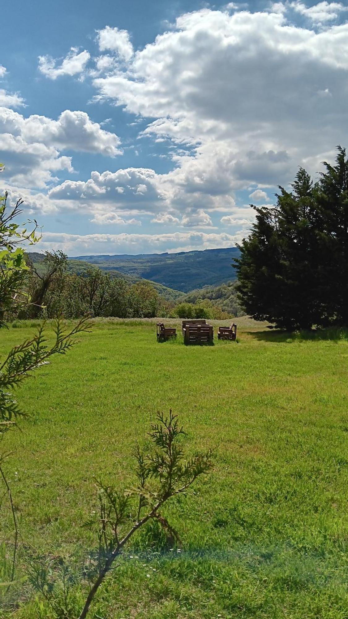 Gite De La Deveze Cosy Et Nature Villa Saint-Beauzely Room photo